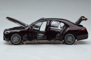 Mercedes S-Class W223 AMG Line Rojo Norev 1:18 183804 Metal - imagen 4 de 8