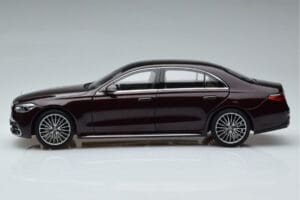 Mercedes S-Class W223 AMG Line Rojo Norev 1:18 183804 Metal - imagen 5 de 8