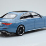 Mercedes S-Class W223 Vintage Azul Norev 1:18 - image 3 of 7