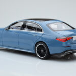 Mercedes S-Class W223 Vintage Azul Norev 1:18 - image 6 of 7