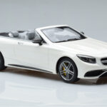 Mercedes AMG S63 A217 Descapotable Diamond Blanco GT Spirit 1:18 - image 4 of 6