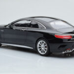 Mercedes AMG S63 C217 Coupe Negro GT Spirit 1:18 - image 5 of 6