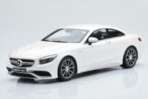 Mercedes AMG S63 C217 Coupe Blanco GT Spirit 1:18 B66960372