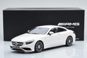 Mercedes AMG S63 C217 Coupe Blanco GT Spirit 1:18 B66960372 Resina - imagen 6 de 6
