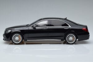 Mercedes AMG S65 W222 Negro GT Spirit 1:18 GT228 Resina - imagen 3 de 6
