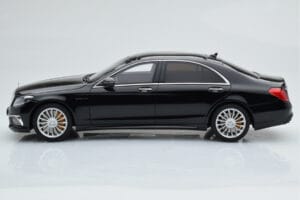 Mercedes AMG S65 W222 Negro GT Spirit 1:18 ZM043 Resina - imagen 3 de 6