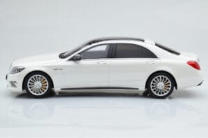 Mercedes AMG S65 W222 Blanco GT Spirit 1:18 B66960371 Resina - imagen 3 de 8