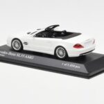 Mercedes SL 55 AMG R230 Blanco Minichamps 1:43 - image 3 of 4