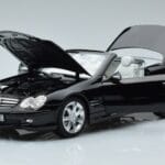Mercedes SL500 R230 Negro Norev 1:18 183840 Metal - image 2 of 8