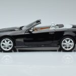 Mercedes SL500 R230 Negro Norev 1:18 183840 Metal - image 4 of 8