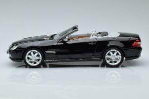 Mercedes SL500 R230 Negro Norev 1:18 183840 Metal - imagen 4 de 8