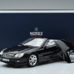Mercedes SL500 R230 Negro Norev 1:18 183840 Metal - image 8 of 8