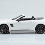 Mercedes AMG SL63 R231 Blanco GT Spirit 1:18 - image 3 of 6