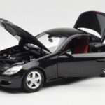 Mercedes SLK R171 Obsidian Negro Metalizado Minichamps 1:18 B66962319 - image 3 of 9