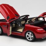 Mercedes SLK R172 Designo Zircon Rojo Minichamps 1:18 B66960513 - image 5 of 8