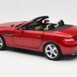 Mercedes SLK R172 Designo Zircon Rojo Minichamps 1:18 B66960513 - image 7 of 8