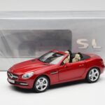 Mercedes SLK R172 Designo Zircon Rojo Minichamps 1:18 B66960513 - image 8 of 8