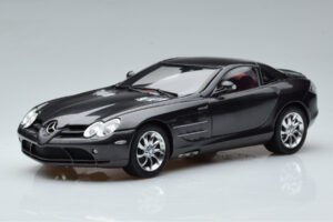 Mercedes SLR McLaren Negro CMC 1:18