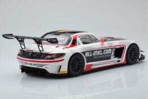 Mercedes SLS AMG GT3 Munnich Motorsport #38 M. Basseng / M. Winkelhock Champions FIA GT1 World Championship 2012 Minichamps 1 - imagen 2 de 6
