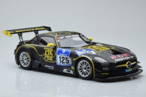 Mercedes SLS AMG GT3 Rowe Racing #125 Zehe / Bullitt / Renger / Hartung ADAC 24 Hours of Nurburgring 2013 Minichamps 1:18 151 - imagen 4 de 6
