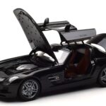 Mercedes SLS AMG Obsidian Negro Metalizado Minichamps 1:18 B66960042 - image 2 of 7