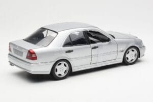 Mercedes C36 AMG W202 Plata UT Models 1:18 180035000 Metal - imagen 2 de 6