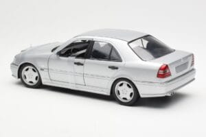 Mercedes C36 AMG W202 Plata UT Models 1:18 180035000 Metal - imagen 5 de 6