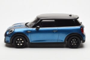 Mini Cooper S F56 Island Azul Otto 1:18 OT982 Resina - imagen 3 de 6