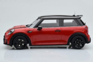 Mini Cooper S JCW F56 Rojo Otto 1:18 OT984 Resina - imagen 3 de 6
