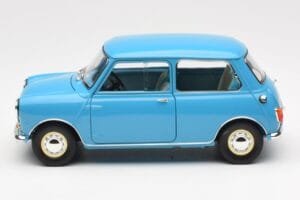 Morris Mini Minor Azul Kyosho 1:18 08964BL Metal - imagen 4 de 8
