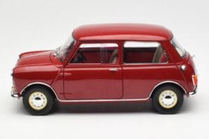 Morris Mini Minor Rojo Kyosho 1:18 08964R Metal - imagen 4 de 8