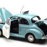 Morris Minor Policía Azul & Blanco Minichamps 1:18 - image 5 of 8