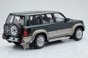 Nissan Patrol GR Y61 Verde Otto 1:18 OT433 Resina - imagen 2 de 5