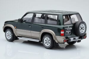 Nissan Patrol GR Y61 Verde Otto 1:18 OT433 Resina - imagen 4 de 5