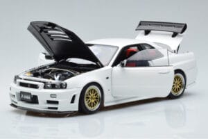 Nissan Skyline GT-R R34 Nismo Z-Tune Blanco MotorHelix 1:18 M83407 Metal - imagen 2 de 11