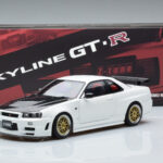 Nissan Skyline GT-R R34 Nismo Z-Tune Blanco MotorHelix 1:18 - image 11 of 11