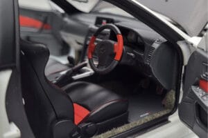 Nissan Skyline GT-R R34 Nismo Z-Tune Blanco MotorHelix 1:18 M83407 Metal - imagen 8 de 11