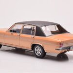Opel Diplomat B Beige Metalizado MCG 1:18 - image 5 of 6