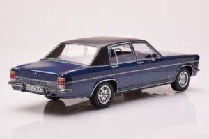 Opel Diplomat B Azul Oscuro Metalizado MCG 1:18 MCG18336 Metal - imagen 2 de 6