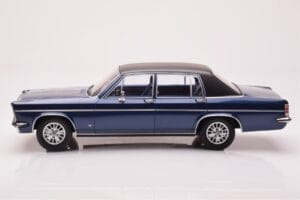 Opel Diplomat B Azul Oscuro Metalizado MCG 1:18 MCG18336 Metal - imagen 3 de 6