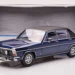 Opel Diplomat B Azul Oscuro Metalizado MCG 1:18 - image 6 of 6