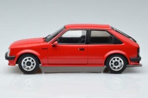 Opel Kadett D GTE Rojo MCG 1:18 MCG18269 Metal - imagen 3 de 6