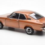 Opel Manta A Bronce Metálico Norev 1:18 - image 7 of 8