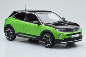 Opel Mokka-e GS Line Matcha Verde Otto 1:18 OT435 Resina - imagen 3 de 5