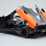 Pagani Zonda Cinque Naranja St Tropez Almost Real 1:18 - image 7 of 8