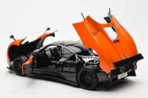 Pagani Zonda F Naranja St Tropez Almost Real 1:18 850409001 Metal - imagen 5 de 8