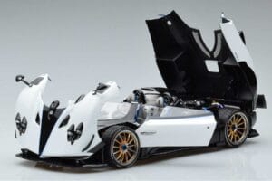 Pagani Zonda HP Barchetta Carbon Fiber Blanco LCD 1:18 LCD18009-WH Metal - imagen 2 de 9