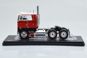 Peterbilt 352 Pacemaker Rojo Blanco IXO 1:43 TR097 Metal - imagen 2 de 4