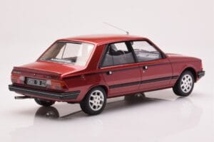 Peugeot 305 GTX Rojo Plaisir Otto 1:18 OT1032 Resina - imagen 2 de 6
