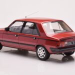 Peugeot 305 GTX Rojo Plaisir Otto 1:18 - image 5 of 6